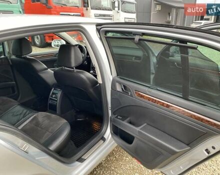 Сірий Шкода Суперб, об'ємом двигуна 2 л та пробігом 315 тис. км за 10800 $, фото 33 на Automoto.ua