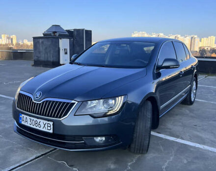 Сірий Шкода Суперб, об'ємом двигуна 1.97 л та пробігом 181 тис. км за 17500 $, фото 1 на Automoto.ua