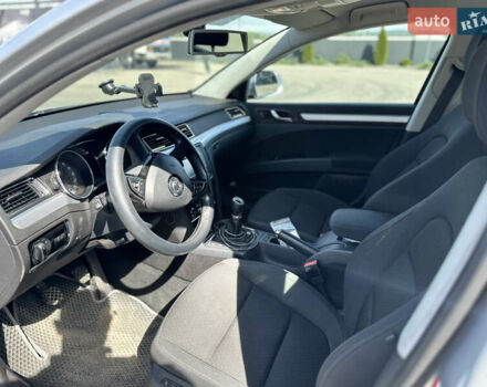 Серый Шкода Суперб, объемом двигателя 2 л и пробегом 295 тыс. км за 11200 $, фото 6 на Automoto.ua