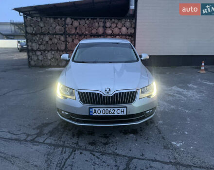 Серый Шкода Суперб, объемом двигателя 2 л и пробегом 300 тыс. км за 11600 $, фото 1 на Automoto.ua