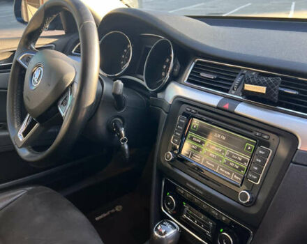 Сірий Шкода Суперб, об'ємом двигуна 1.97 л та пробігом 181 тис. км за 17500 $, фото 17 на Automoto.ua