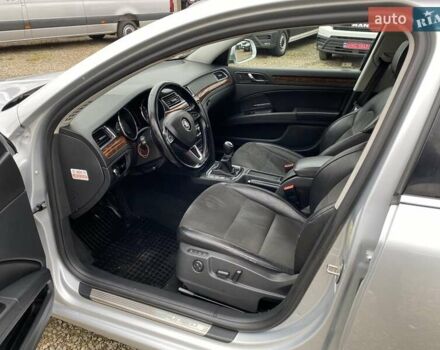 Сірий Шкода Суперб, об'ємом двигуна 2 л та пробігом 315 тис. км за 10800 $, фото 37 на Automoto.ua