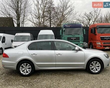 Сірий Шкода Суперб, об'ємом двигуна 2 л та пробігом 315 тис. км за 10800 $, фото 7 на Automoto.ua