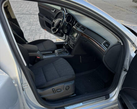 Серый Шкода Суперб, объемом двигателя 2 л и пробегом 282 тыс. км за 11900 $, фото 46 на Automoto.ua