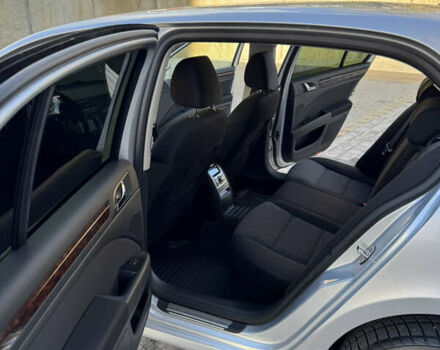 Серый Шкода Суперб, объемом двигателя 2 л и пробегом 282 тыс. км за 11900 $, фото 31 на Automoto.ua