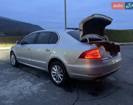 Серый Шкода Суперб, объемом двигателя 2 л и пробегом 300 тыс. км за 11600 $, фото 8 на Automoto.ua