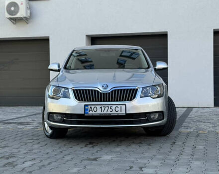 Серый Шкода Суперб, объемом двигателя 2 л и пробегом 282 тыс. км за 11900 $, фото 2 на Automoto.ua