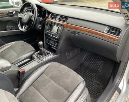 Сірий Шкода Суперб, об'ємом двигуна 2 л та пробігом 315 тис. км за 10800 $, фото 26 на Automoto.ua
