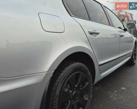 Серый Шкода Суперб, объемом двигателя 1.8 л и пробегом 167 тыс. км за 11800 $, фото 11 на Automoto.ua