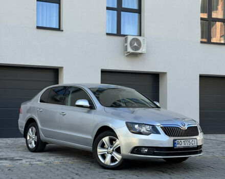 Серый Шкода Суперб, объемом двигателя 2 л и пробегом 282 тыс. км за 11900 $, фото 1 на Automoto.ua