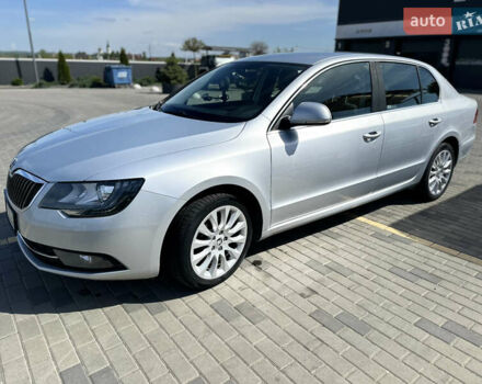Серый Шкода Суперб, объемом двигателя 2 л и пробегом 295 тыс. км за 11200 $, фото 1 на Automoto.ua