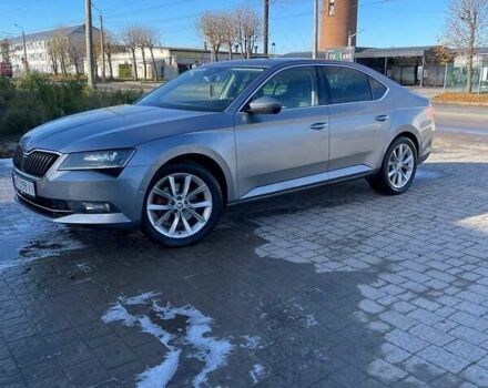 Серый Шкода Суперб, объемом двигателя 1.97 л и пробегом 247 тыс. км за 16100 $, фото 4 на Automoto.ua