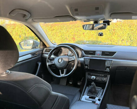 Серый Шкода Суперб, объемом двигателя 1.6 л и пробегом 250 тыс. км за 17371 $, фото 21 на Automoto.ua