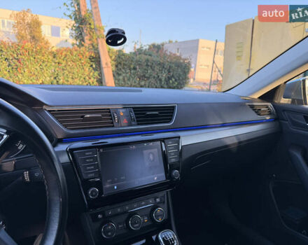 Серый Шкода Суперб, объемом двигателя 1.6 л и пробегом 250 тыс. км за 17371 $, фото 10 на Automoto.ua