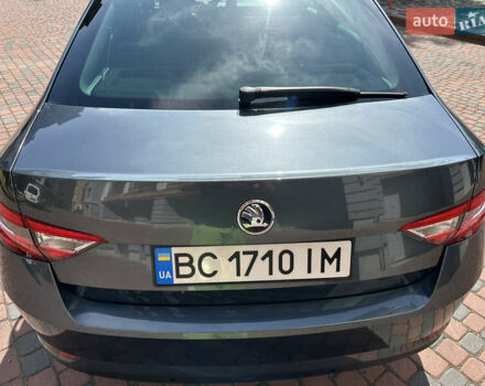 Серый Шкода Суперб, объемом двигателя 1.6 л и пробегом 243 тыс. км за 14950 $, фото 94 на Automoto.ua