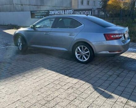 Серый Шкода Суперб, объемом двигателя 1.97 л и пробегом 247 тыс. км за 16100 $, фото 2 на Automoto.ua