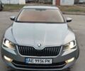 Серый Шкода Суперб, объемом двигателя 1.8 л и пробегом 174 тыс. км за 16900 $, фото 1 на Automoto.ua