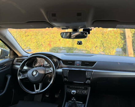 Серый Шкода Суперб, объемом двигателя 1.6 л и пробегом 250 тыс. км за 17371 $, фото 22 на Automoto.ua