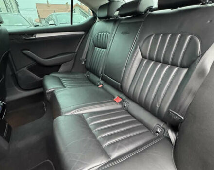 Сірий Шкода Суперб, об'ємом двигуна 2 л та пробігом 246 тис. км за 15900 $, фото 26 на Automoto.ua