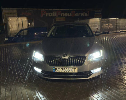Серый Шкода Суперб, объемом двигателя 1.6 л и пробегом 250 тыс. км за 17371 $, фото 34 на Automoto.ua