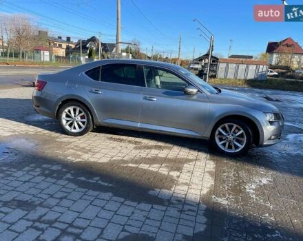 Серый Шкода Суперб, объемом двигателя 1.97 л и пробегом 247 тыс. км за 16100 $, фото 3 на Automoto.ua