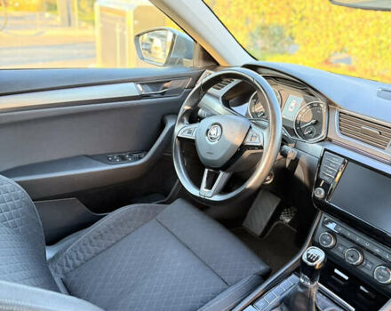 Серый Шкода Суперб, объемом двигателя 1.6 л и пробегом 250 тыс. км за 17371 $, фото 27 на Automoto.ua