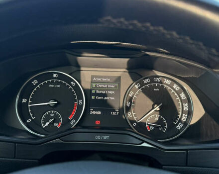 Серый Шкода Суперб, объемом двигателя 1.6 л и пробегом 250 тыс. км за 17371 $, фото 9 на Automoto.ua