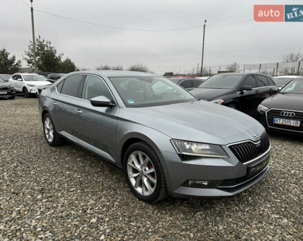 Сірий Шкода Суперб, об'ємом двигуна 2 л та пробігом 246 тис. км за 15900 $, фото 1 на Automoto.ua