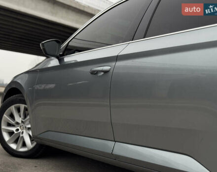 Серый Шкода Суперб, объемом двигателя 2 л и пробегом 252 тыс. км за 15800 $, фото 11 на Automoto.ua