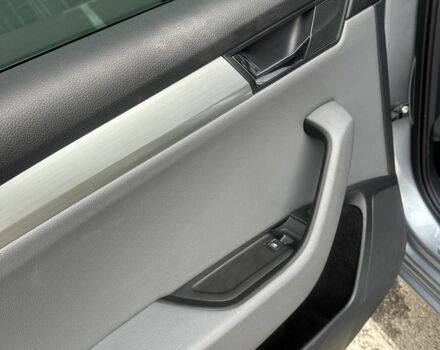 Сірий Шкода Суперб, об'ємом двигуна 2 л та пробігом 245 тис. км за 17900 $, фото 18 на Automoto.ua