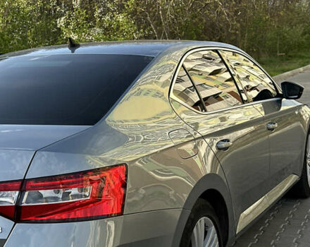 Серый Шкода Суперб, объемом двигателя 2 л и пробегом 189 тыс. км за 16800 $, фото 13 на Automoto.ua