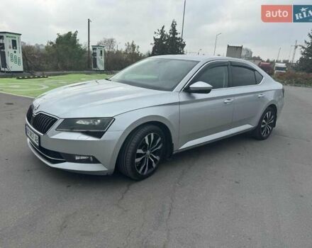 Сірий Шкода Суперб, об'ємом двигуна 1.97 л та пробігом 294 тис. км за 15890 $, фото 3 на Automoto.ua