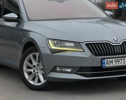 Серый Шкода Суперб, объемом двигателя 2 л и пробегом 252 тыс. км за 15800 $, фото 4 на Automoto.ua