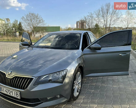 Серый Шкода Суперб, объемом двигателя 2 л и пробегом 189 тыс. км за 16800 $, фото 5 на Automoto.ua