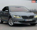 Серый Шкода Суперб, объемом двигателя 2 л и пробегом 252 тыс. км за 15800 $, фото 3 на Automoto.ua