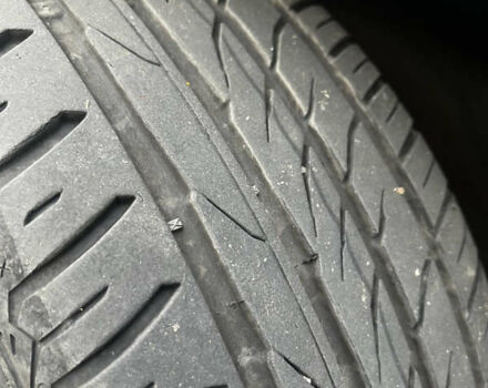 Серый Шкода Суперб, объемом двигателя 2 л и пробегом 297 тыс. км за 17000 $, фото 19 на Automoto.ua