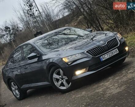 Серый Шкода Суперб, объемом двигателя 1.6 л и пробегом 201 тыс. км за 13800 $, фото 1 на Automoto.ua