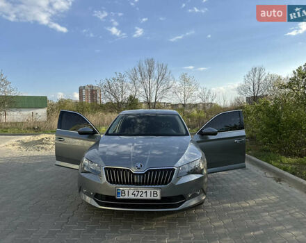 Серый Шкода Суперб, объемом двигателя 2 л и пробегом 189 тыс. км за 16800 $, фото 3 на Automoto.ua