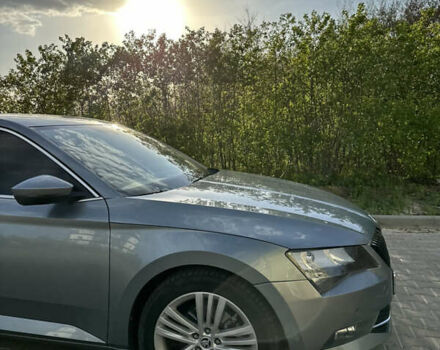 Серый Шкода Суперб, объемом двигателя 2 л и пробегом 189 тыс. км за 16800 $, фото 4 на Automoto.ua