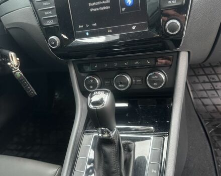 Сірий Шкода Суперб, об'ємом двигуна 2 л та пробігом 245 тис. км за 17900 $, фото 10 на Automoto.ua