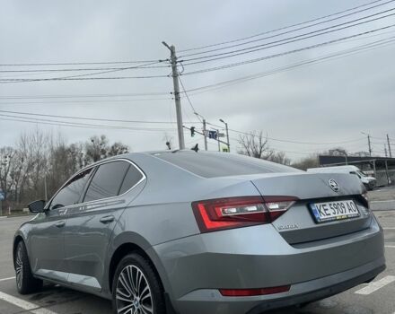 Сірий Шкода Суперб, об'ємом двигуна 2 л та пробігом 245 тис. км за 17900 $, фото 23 на Automoto.ua