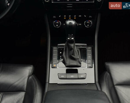 Серый Шкода Суперб, объемом двигателя 2 л и пробегом 252 тыс. км за 15800 $, фото 20 на Automoto.ua