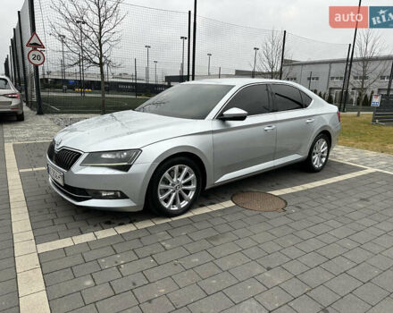 Серый Шкода Суперб, объемом двигателя 1.97 л и пробегом 243 тыс. км за 16499 $, фото 3 на Automoto.ua