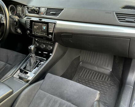 Серый Шкода Суперб, объемом двигателя 2 л и пробегом 189 тыс. км за 16800 $, фото 18 на Automoto.ua