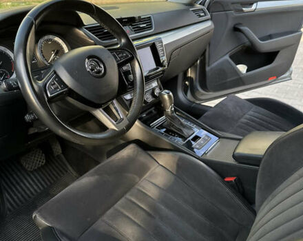 Серый Шкода Суперб, объемом двигателя 2 л и пробегом 189 тыс. км за 16800 $, фото 19 на Automoto.ua