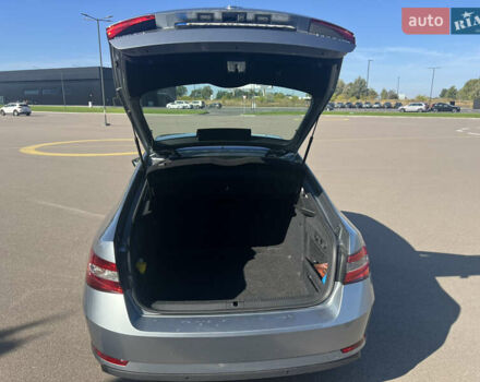 Сірий Шкода Суперб, об'ємом двигуна 1.8 л та пробігом 128 тис. км за 15000 $, фото 7 на Automoto.ua