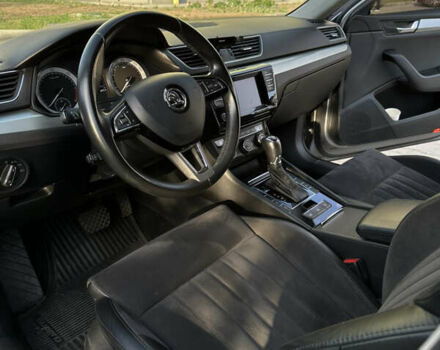 Серый Шкода Суперб, объемом двигателя 2 л и пробегом 189 тыс. км за 16800 $, фото 17 на Automoto.ua