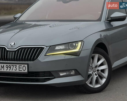 Серый Шкода Суперб, объемом двигателя 2 л и пробегом 252 тыс. км за 15800 $, фото 1 на Automoto.ua