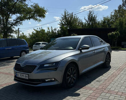 Серый Шкода Суперб, объемом двигателя 1.97 л и пробегом 257 тыс. км за 14900 $, фото 3 на Automoto.ua