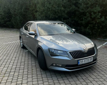 Серый Шкода Суперб, объемом двигателя 2 л и пробегом 297 тыс. км за 17000 $, фото 1 на Automoto.ua